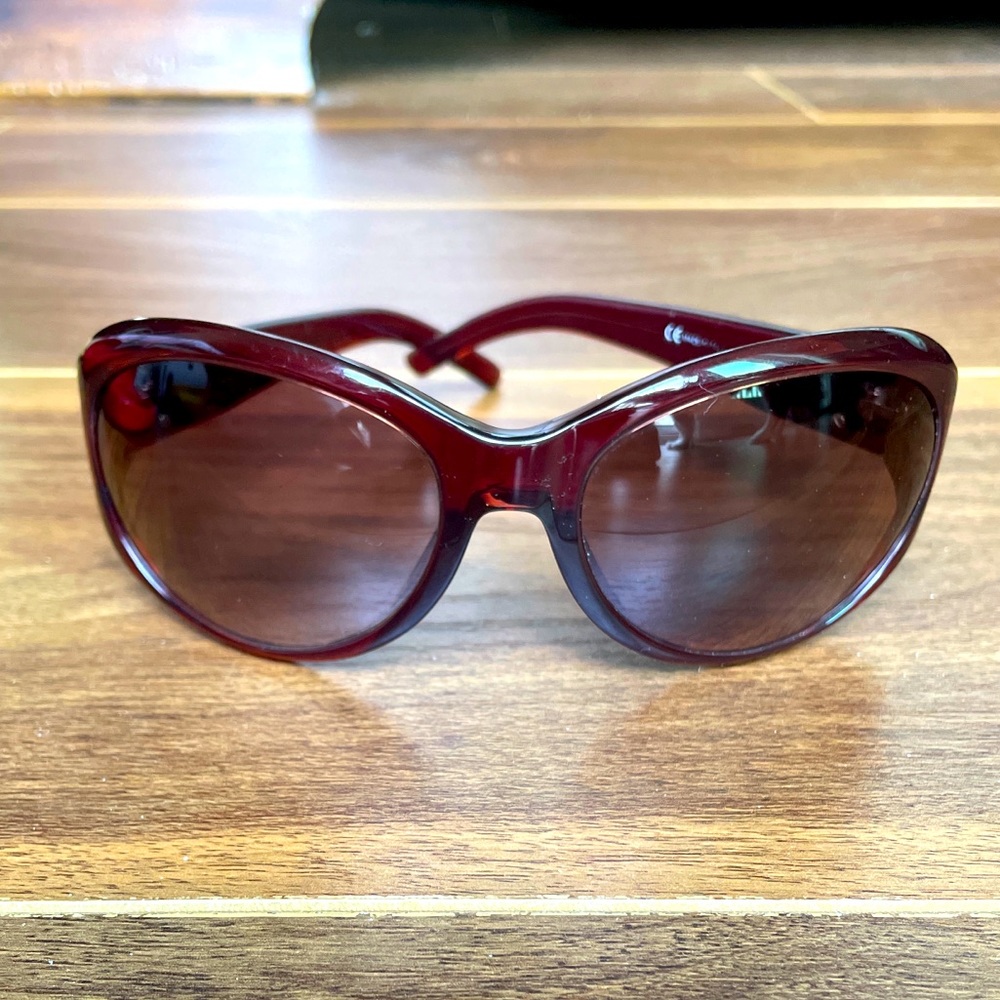 Valentino Stylish sunglasses
